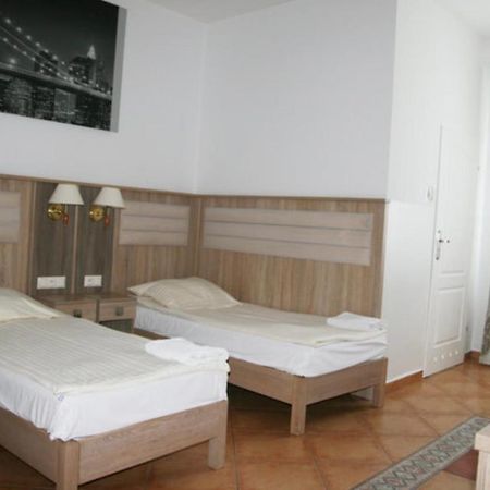 Lotos Hotel Rawicz Eksteriør billede