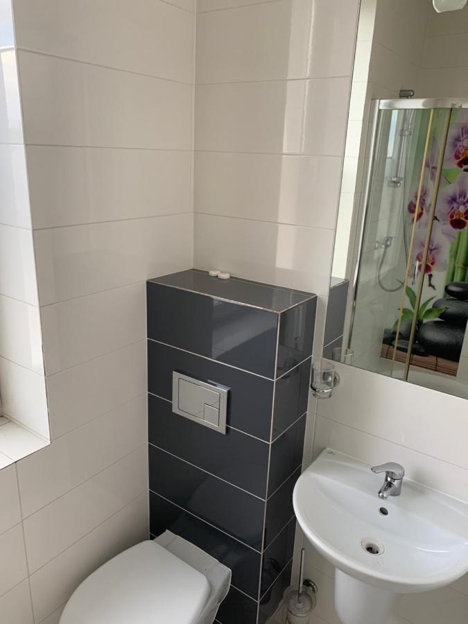 Lotos Hotel Rawicz Eksteriør billede