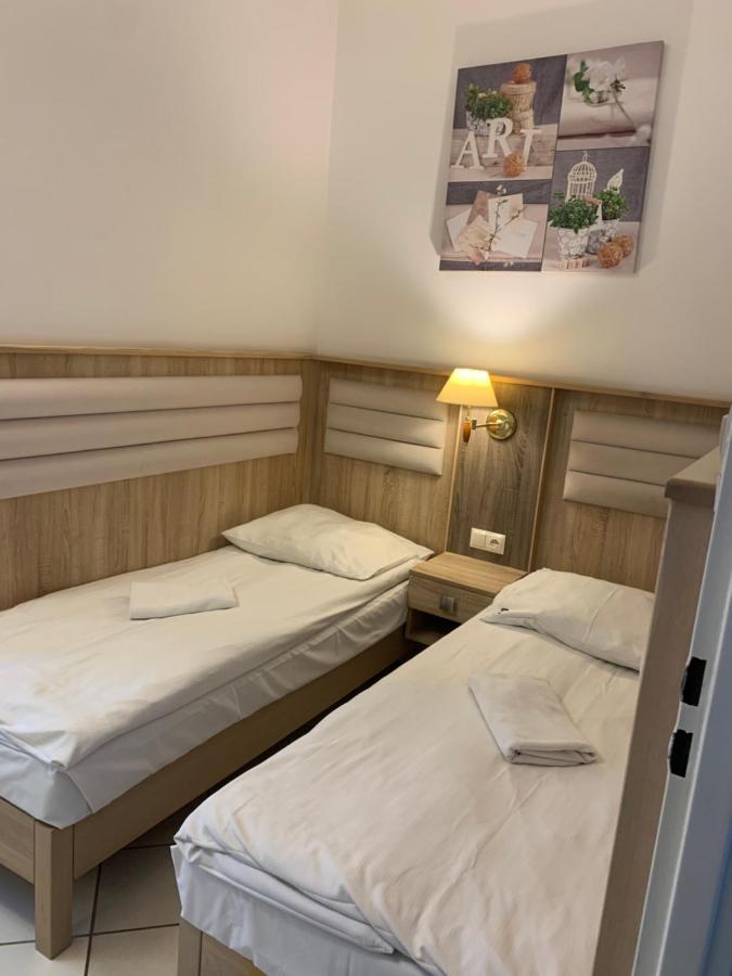 Lotos Hotel Rawicz Eksteriør billede